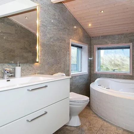 בית נופש 5 Star In Henne-by Traum *